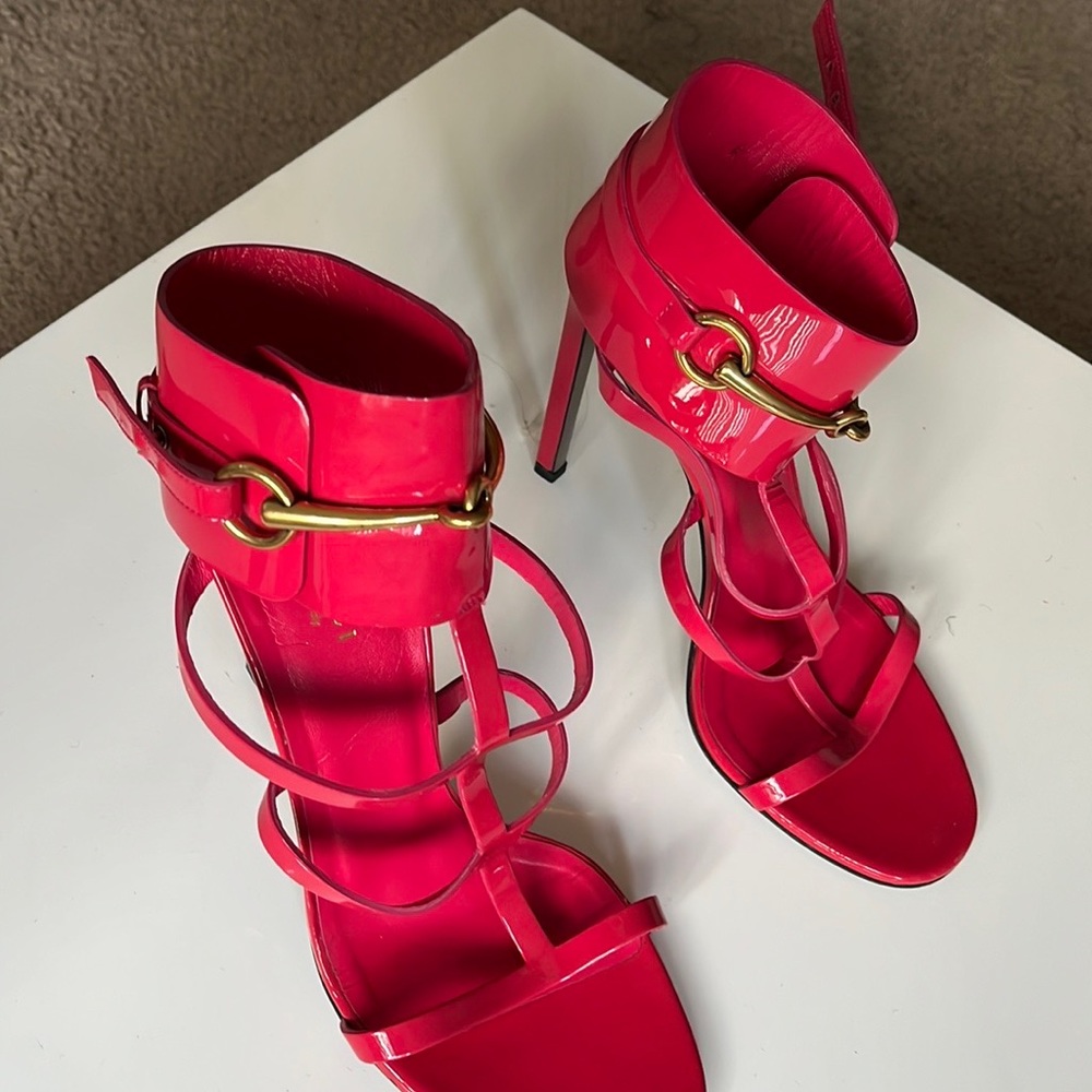 Authentic Color Popping Gucci!!!
